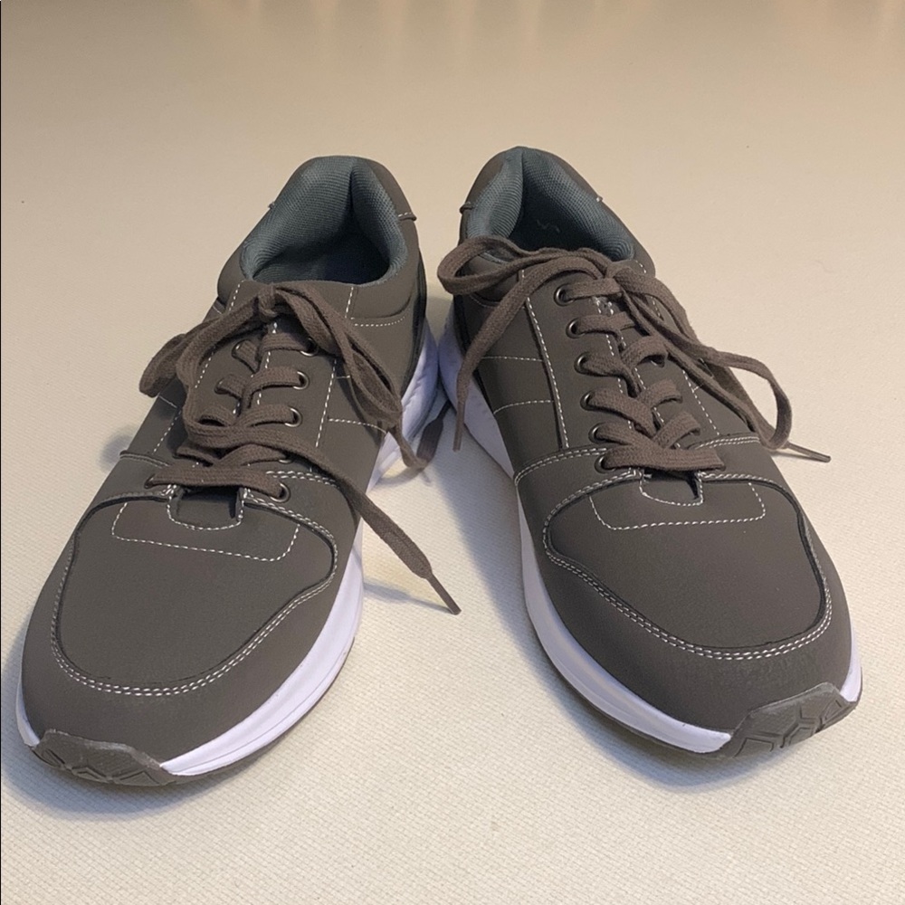 Weatherproof Gray Sneakers with Thick Sole and Padded Collar NWOT